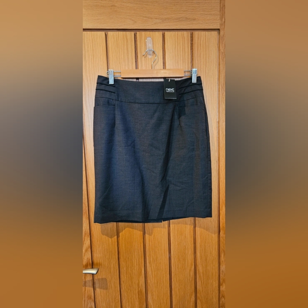dark grey knee length skirt